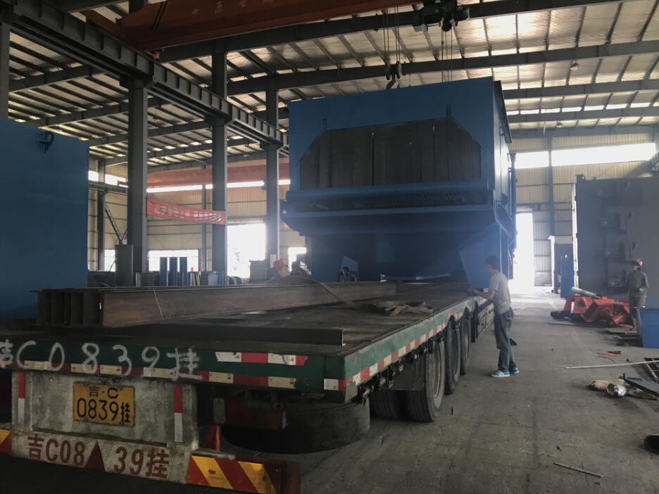 成功發(fā)貨至廣西南寧一臺環(huán)保節(jié)能的H型鋼結構拋丸機 1